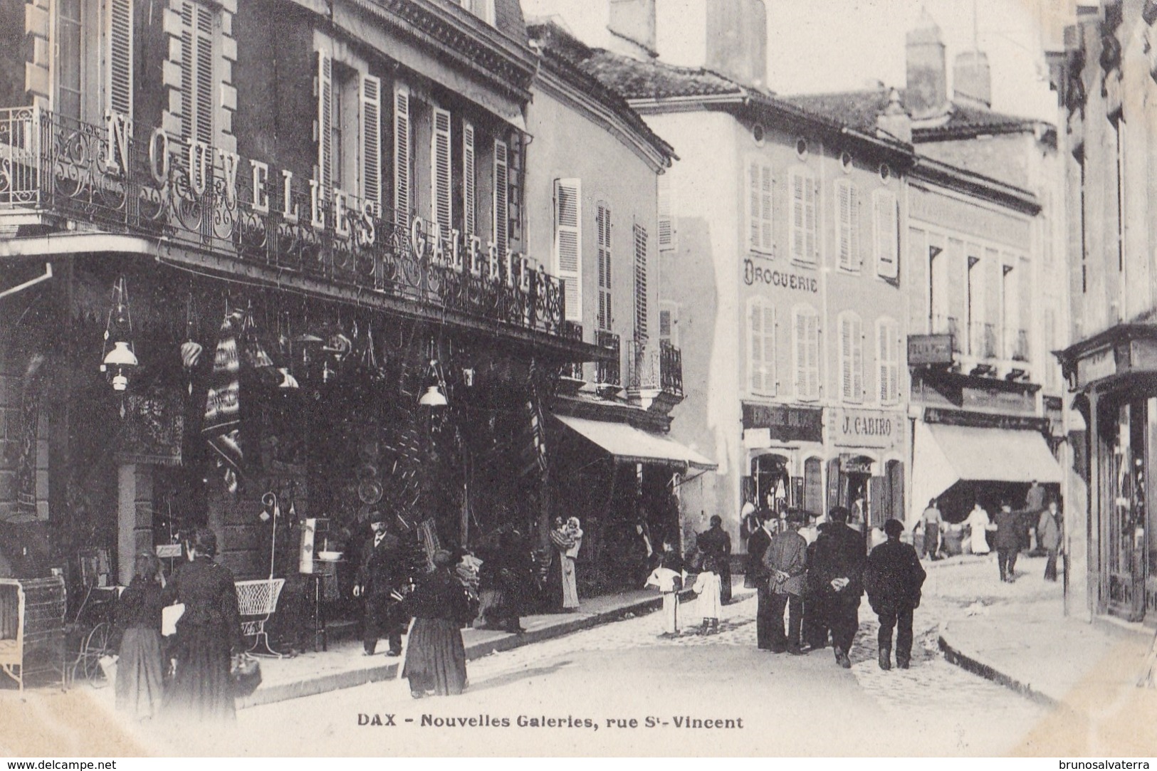 DAX - Nouvelles Galeries, Rue Saint-Vincent - Dax