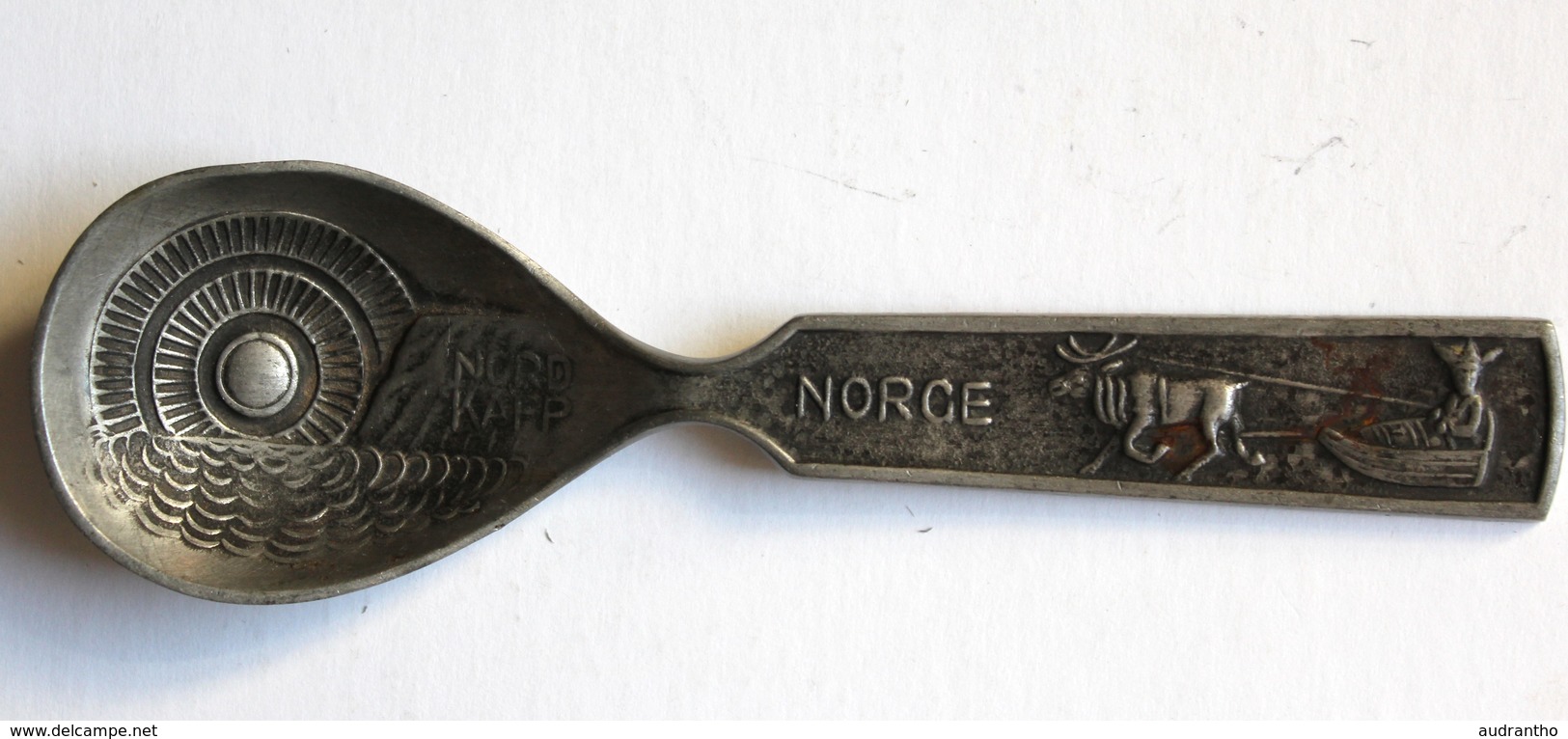 Artisanat Ancienne Et Belle Cuillère Nordkapp Norvège Norge Tinn Fait Main Traineau Renne NORWAY - Cuillers