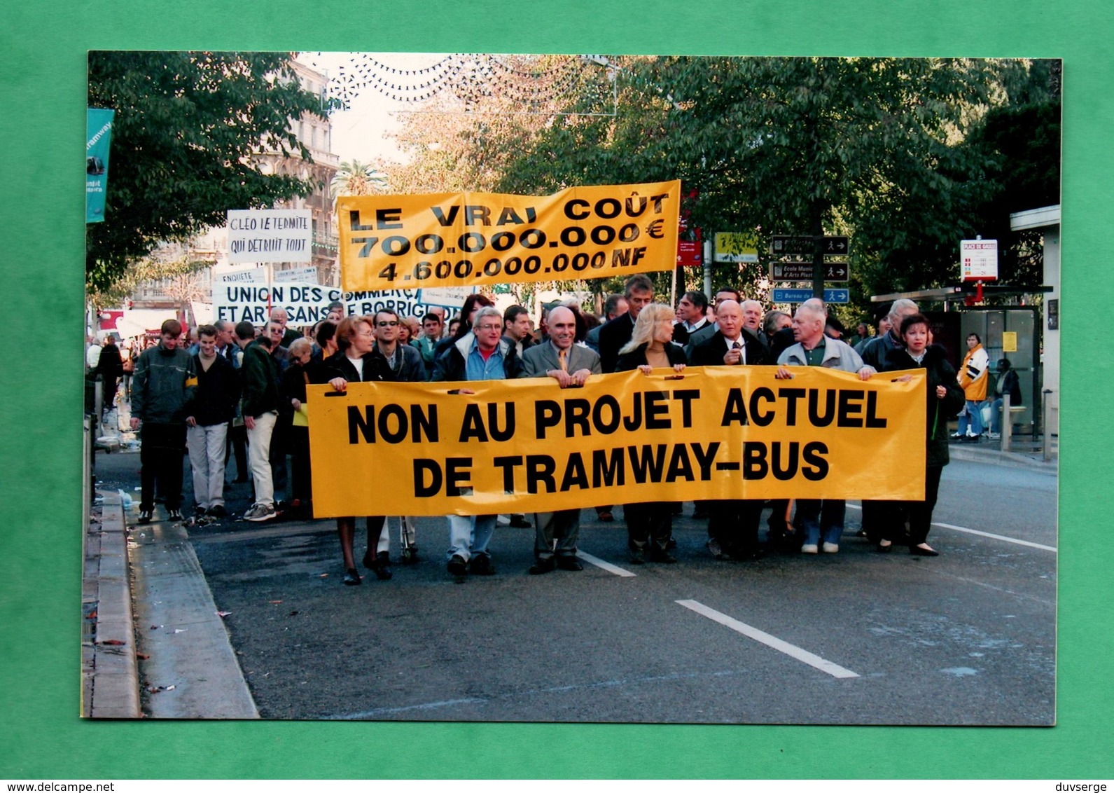 06 Nice  Novembre 2003 Avenue Malaussena  Manifestation Contre Le Futur Tramway  (photo Georges Martret) 100 Exemplaires - Straßenverkehr - Auto, Bus, Tram