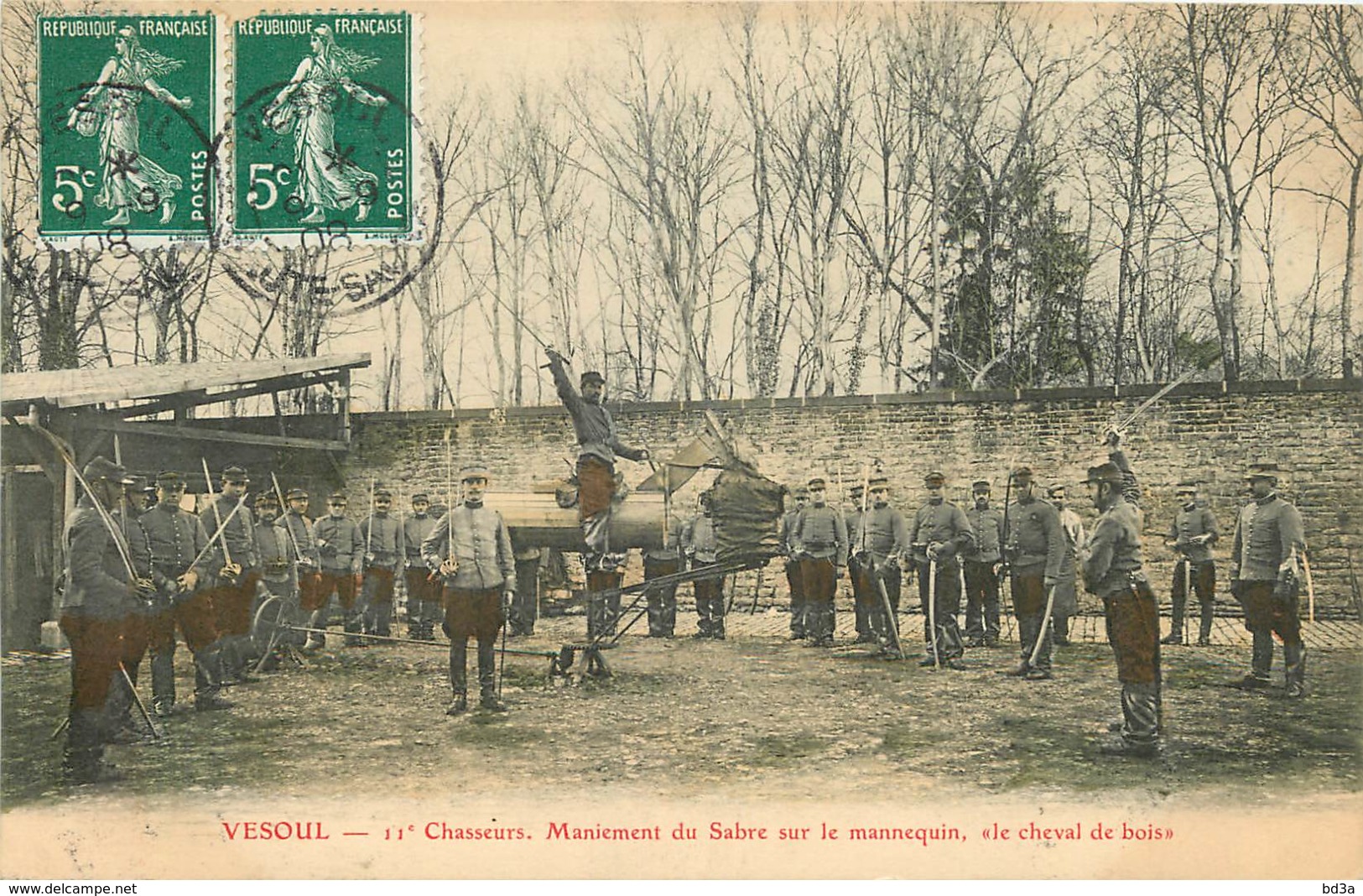 70 - VESOUL - 11ème CHASSEURS - MANIEMENT DU SABRE SUR LE MANNEQUIN - Vesoul