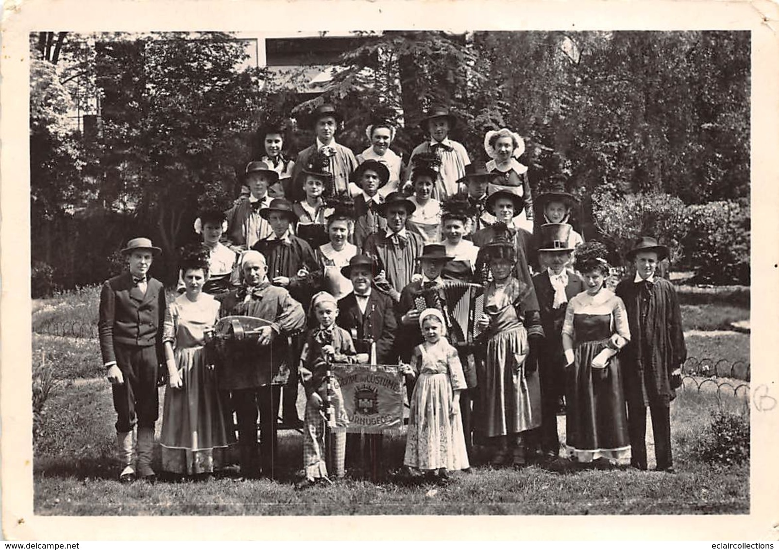 Tournus        71       Groupe Du Costume Tournugeois         Photo  10x15   (voir Scan) - Otros & Sin Clasificación