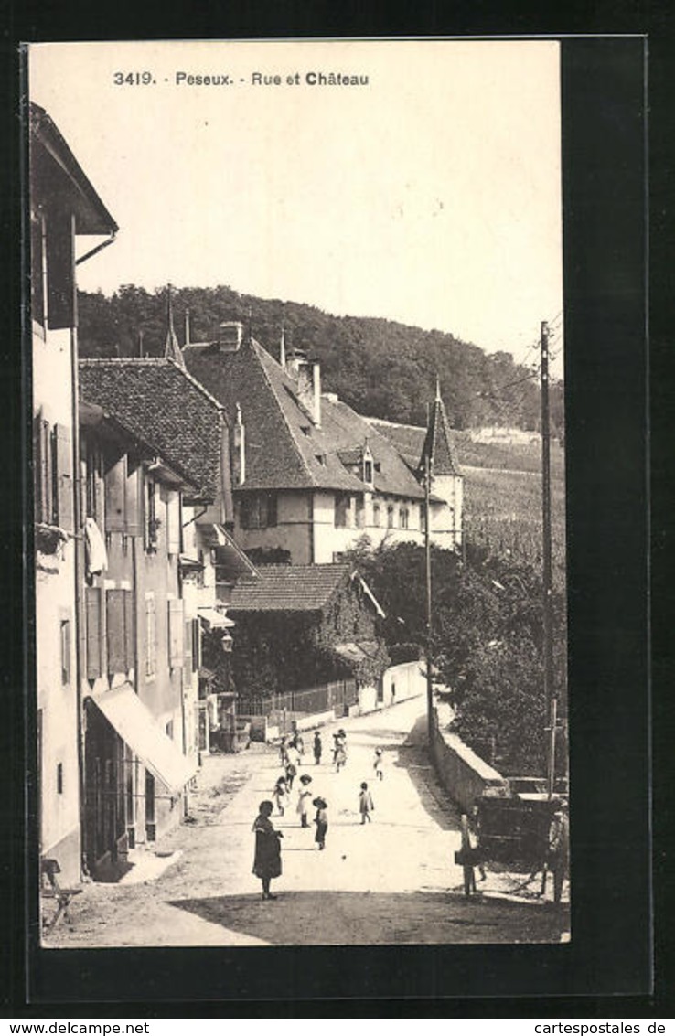 AK Peseux, Rue Et Chateau - Peseux