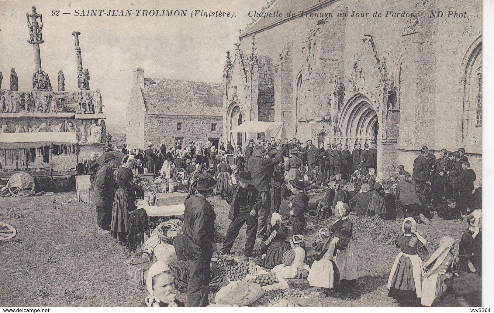 SAINT-JEAN-TROLIMON: Chapelle De Tronoen Un Jour De Pardon - Saint-Jean-Trolimon