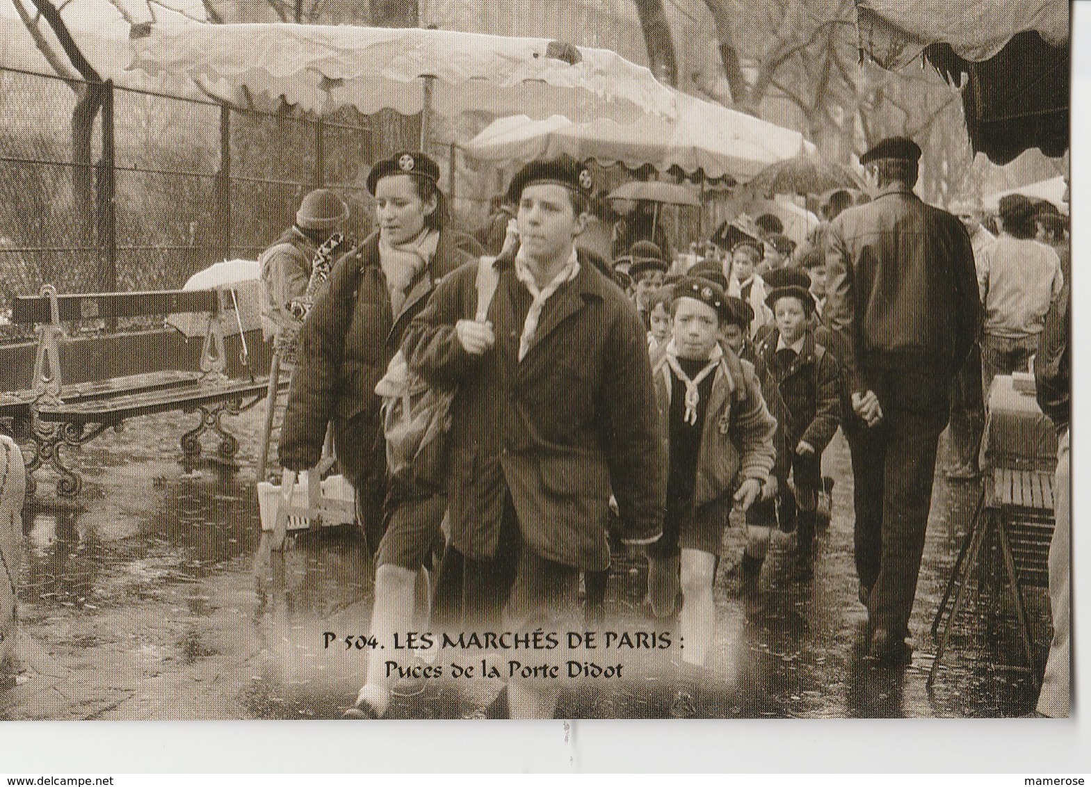 PARIS (75014). Les Marchés De Paris. Puces De La Porte Diderot "Puces De Vanves"  Groupe De Scouts En Promenade - Petits Métiers à Paris