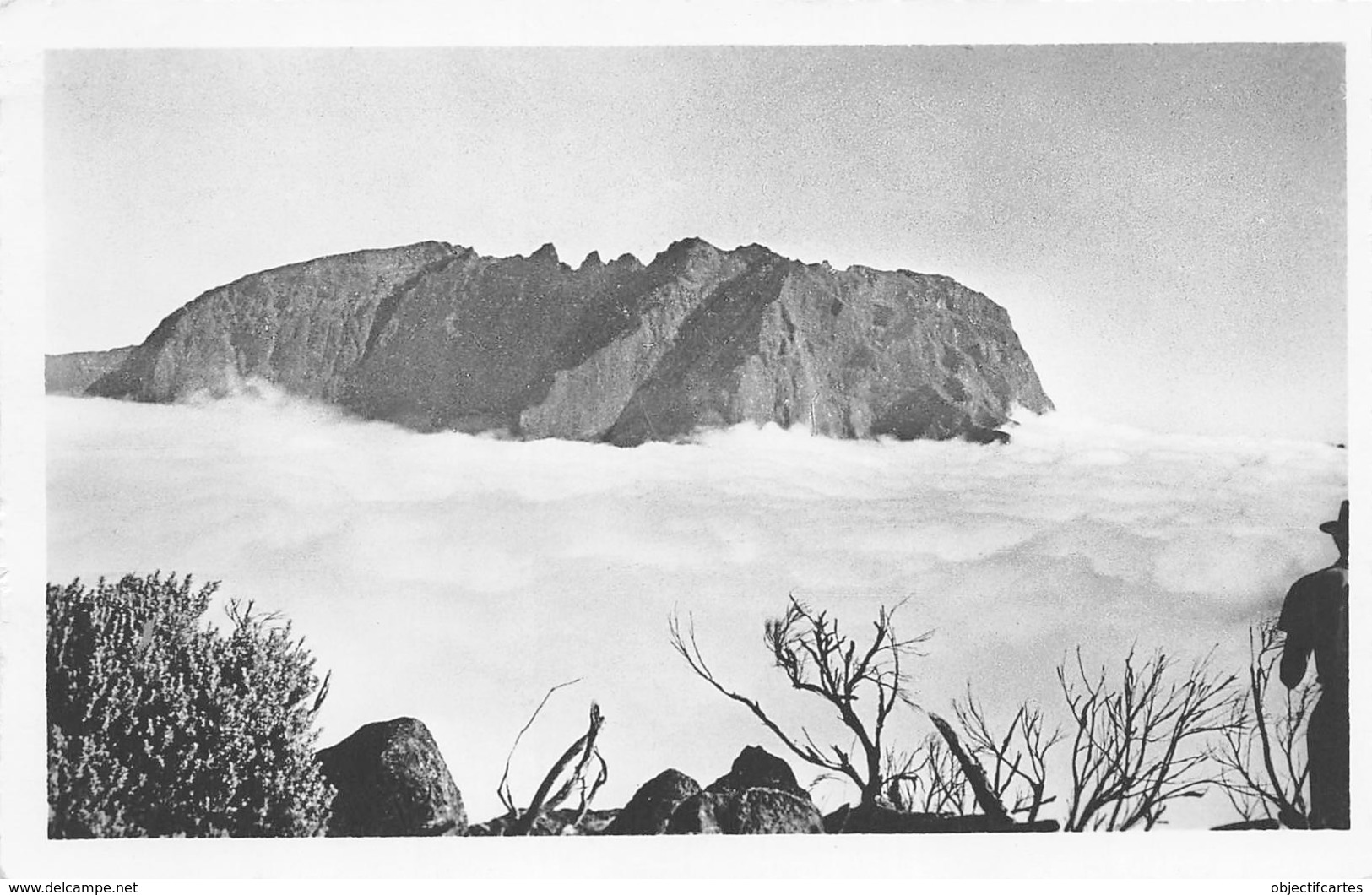 île De LA REUNION Le Piton Des Neiges En 1953 Vue De La Roche écrite  41 (scan Recto Verso)ME2646UND - Autres & Non Classés