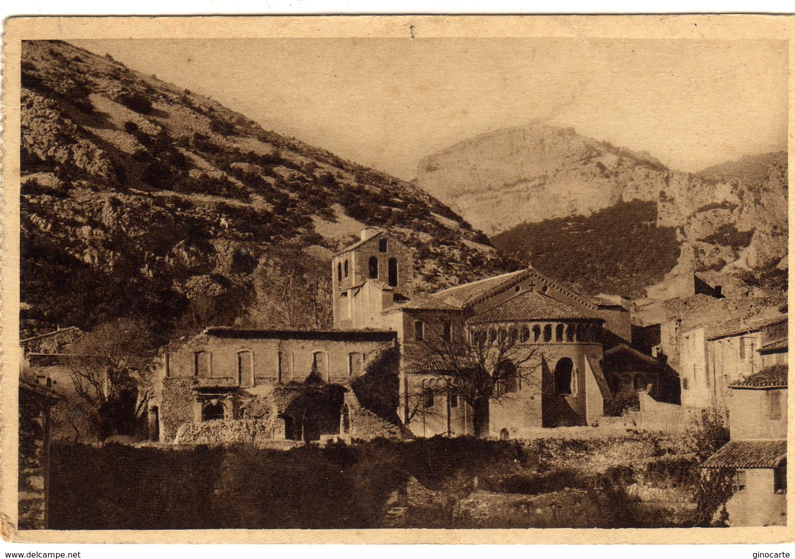 St Saint Guilhem Le Desert L'eglise - Otros & Sin Clasificación