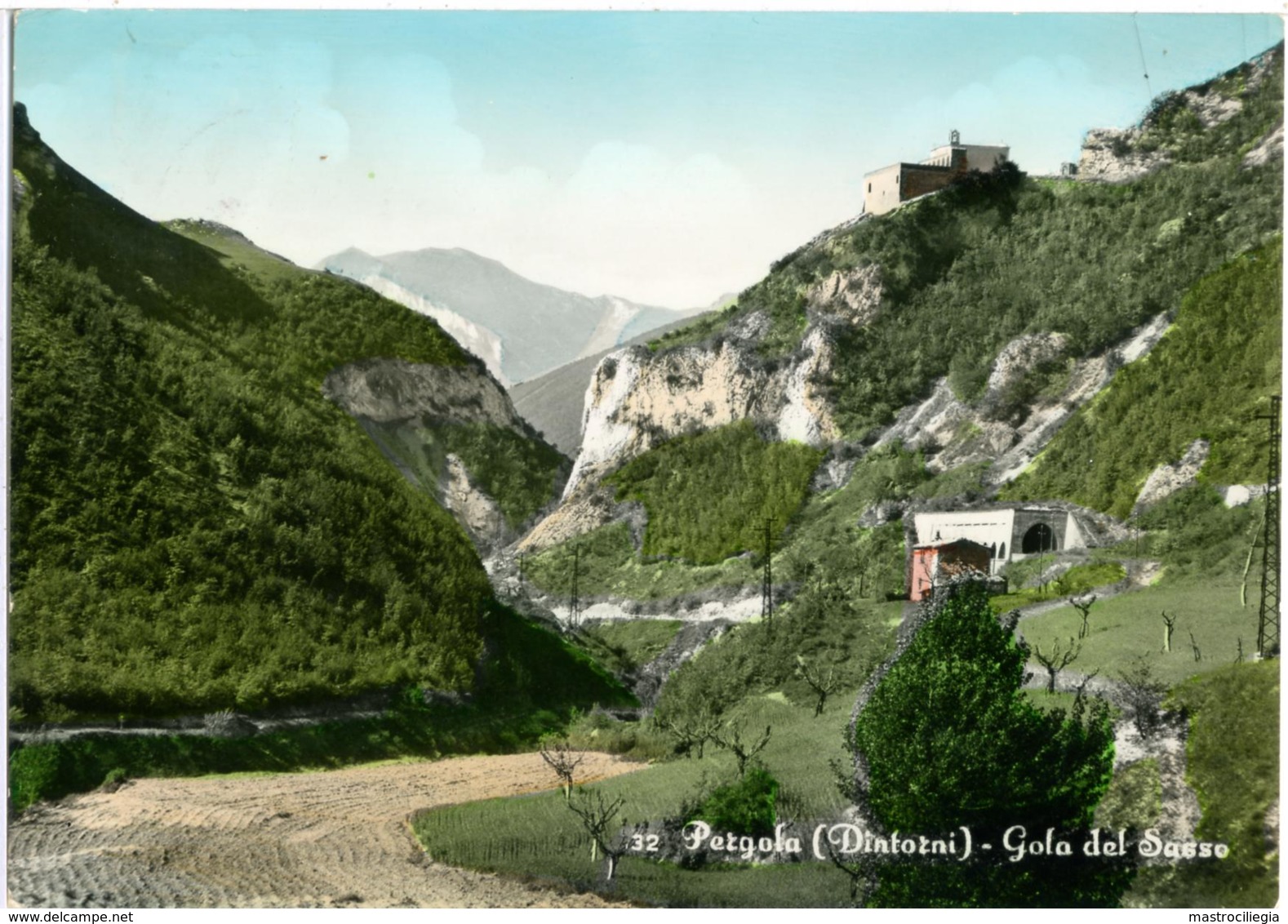 PERGOLA  PESARO-URBINO  Gola Del Sasso - Pesaro