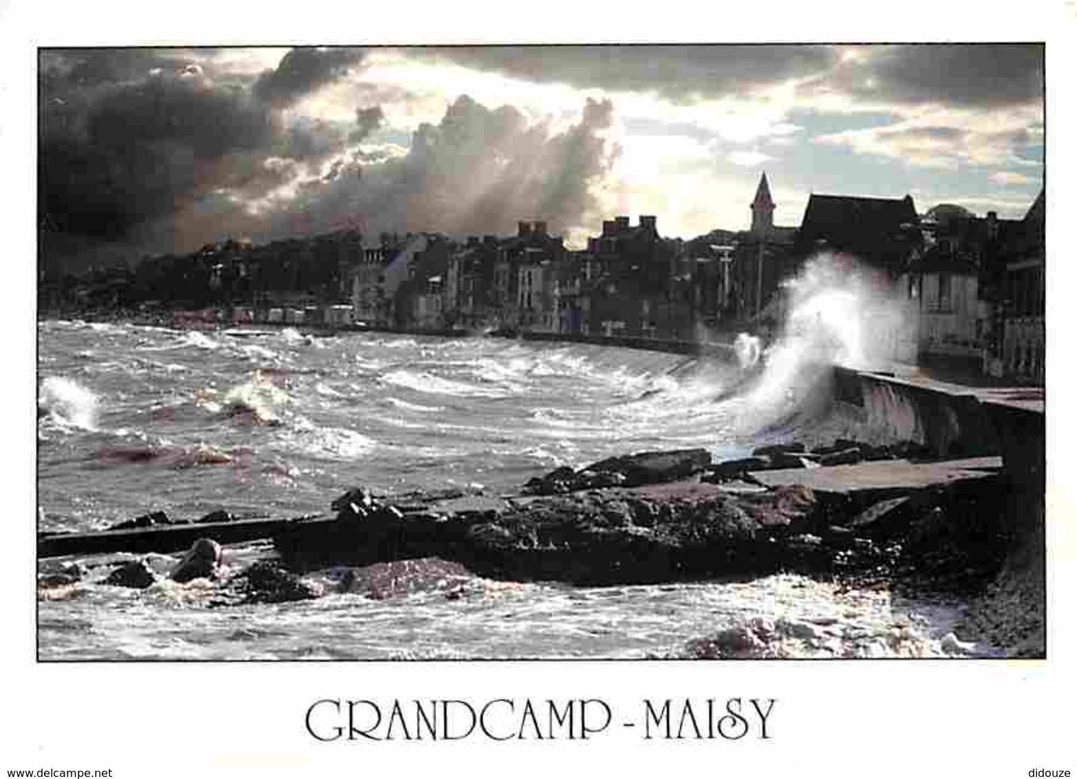 14 - Grandcamp Maisy - Le Front De Mer Par Gros Temps - Effet De Vagues - Flamme Postale - Voir Scans Recto-Verso - Altri & Non Classificati