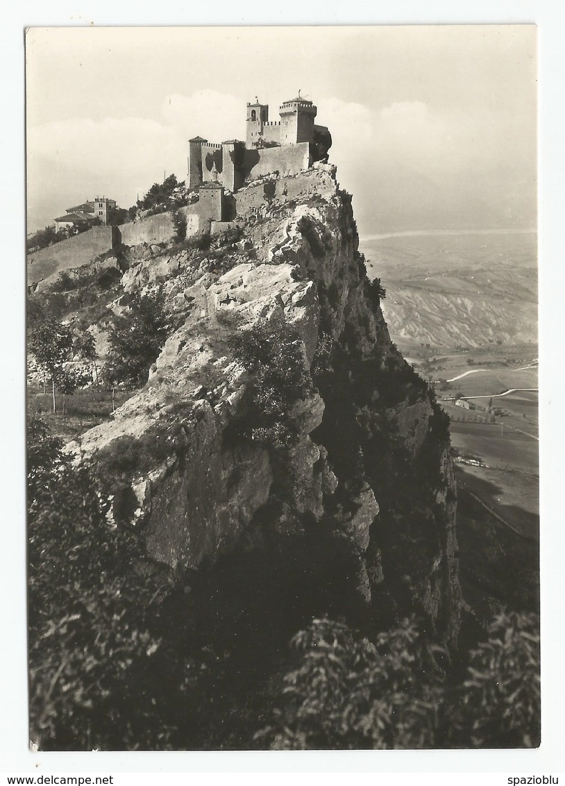 Repubblica Di S.Marino - La Prima Torre. - Castillos