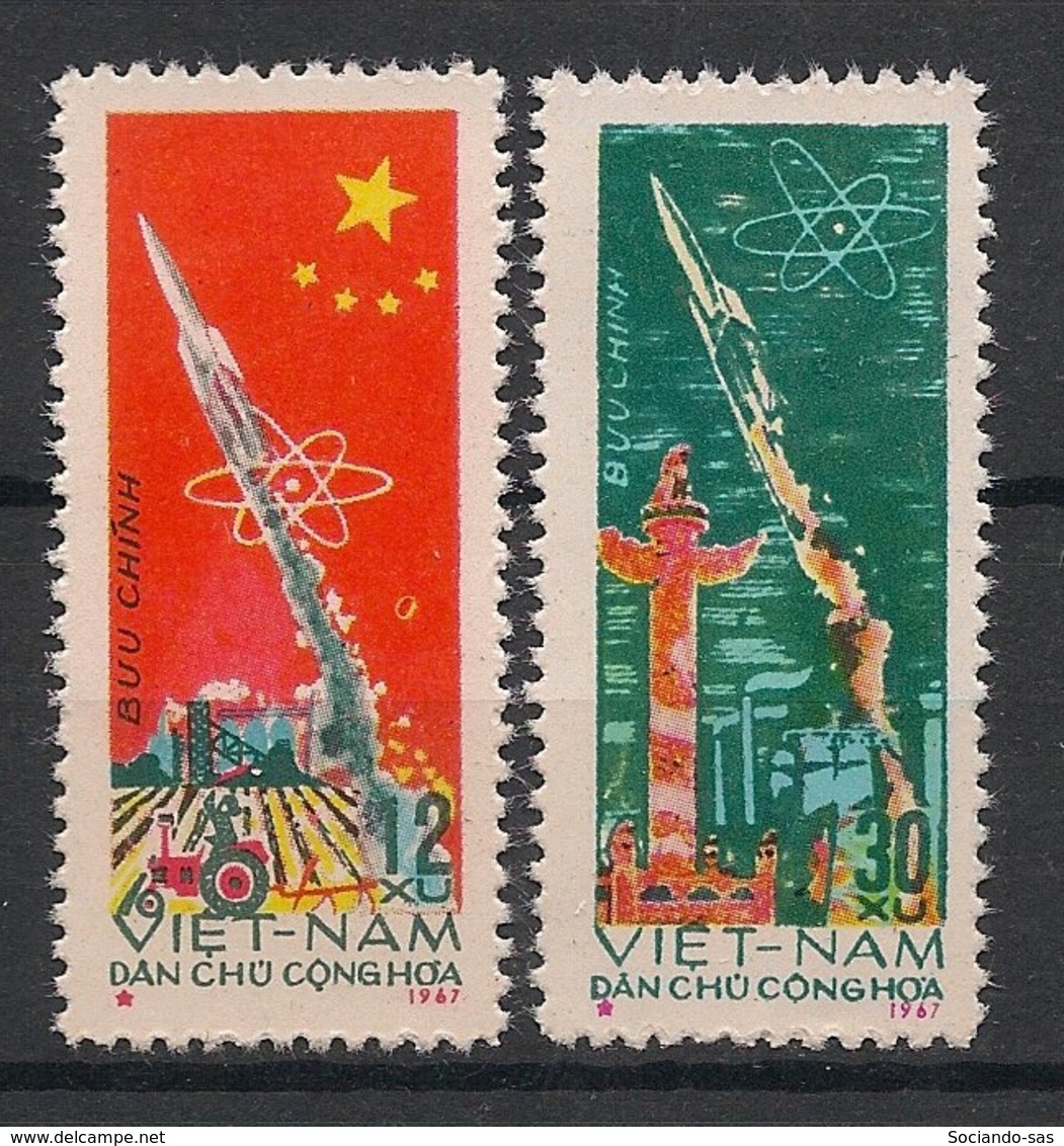 North Vietnam - 1967 - N°Yv. 549 à 550 - Fusées Chinoises - Neuf Luxe ** / MNH / Postfrisch - Vietnam