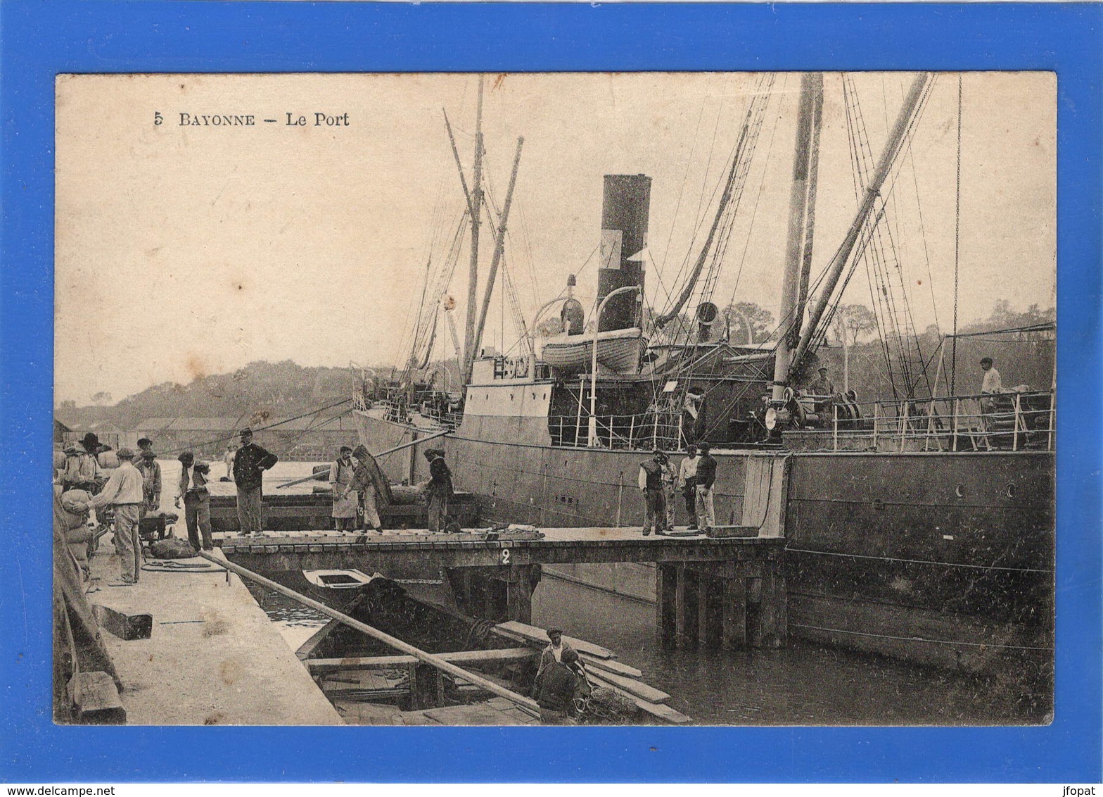 64 PYRENEES ATLANTIQUES - BAYONNE Le Port, Déchargement Ou Chargement D'un Cargo - Bayonne