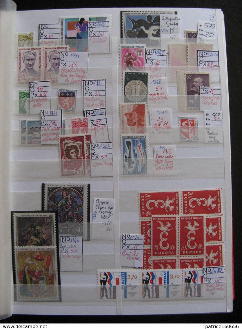 TB lot de petites variétés ou nuances de timbres de France dans un classeur.  Neufs et oblitérés .