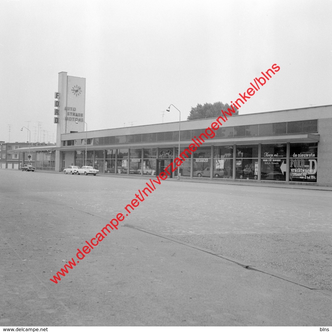 Auto Strade Motors Ford Garage In Juli 1966 - Photo 15x15cm - Permeke Antwerpen Jan Van Rijswijcklaan - Automobiles