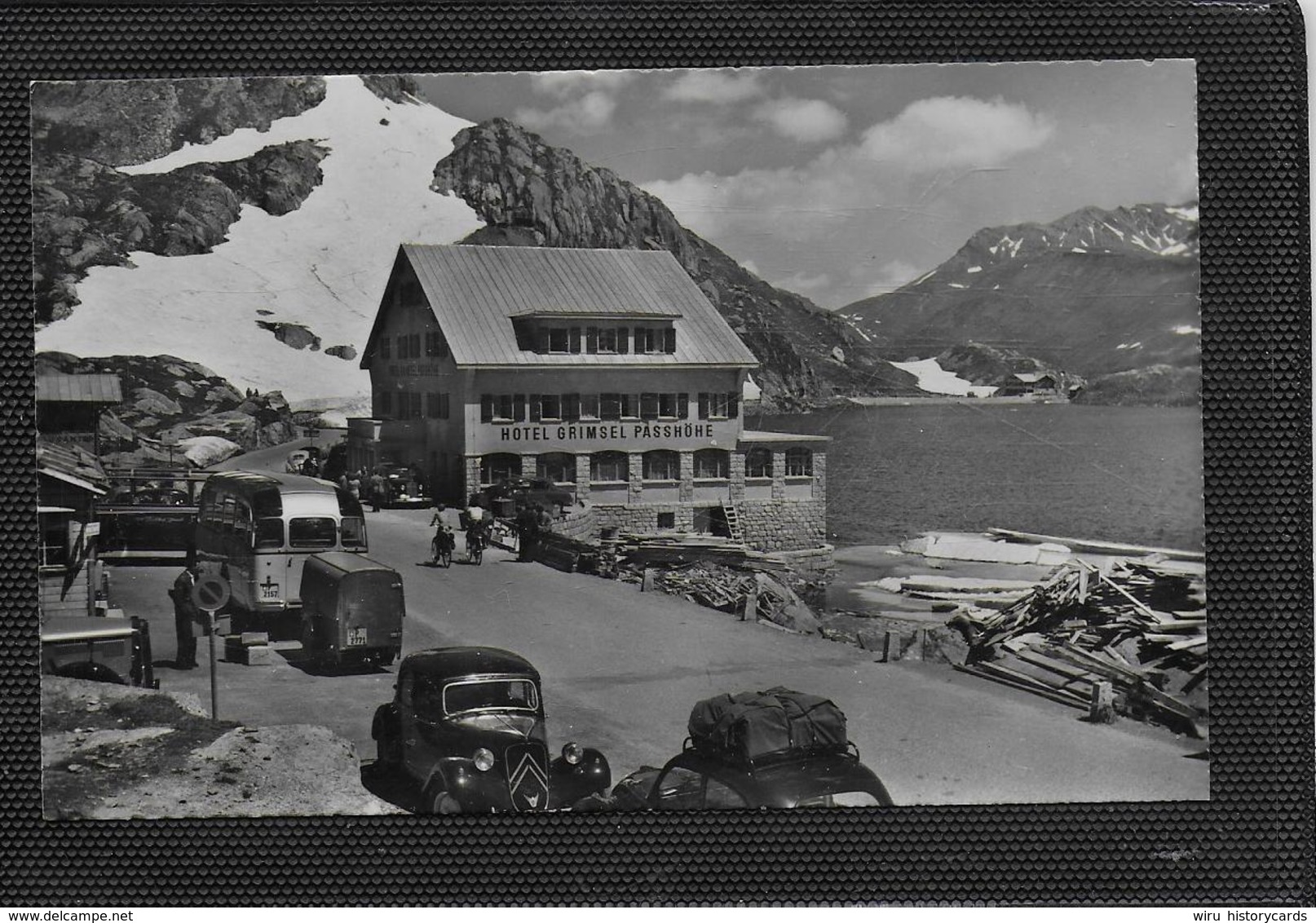 AK 0379  Hotel Grimsel-Passhöhe ( Busse ) - Verlag Würgler Um 1950 - Busse & Reisebusse