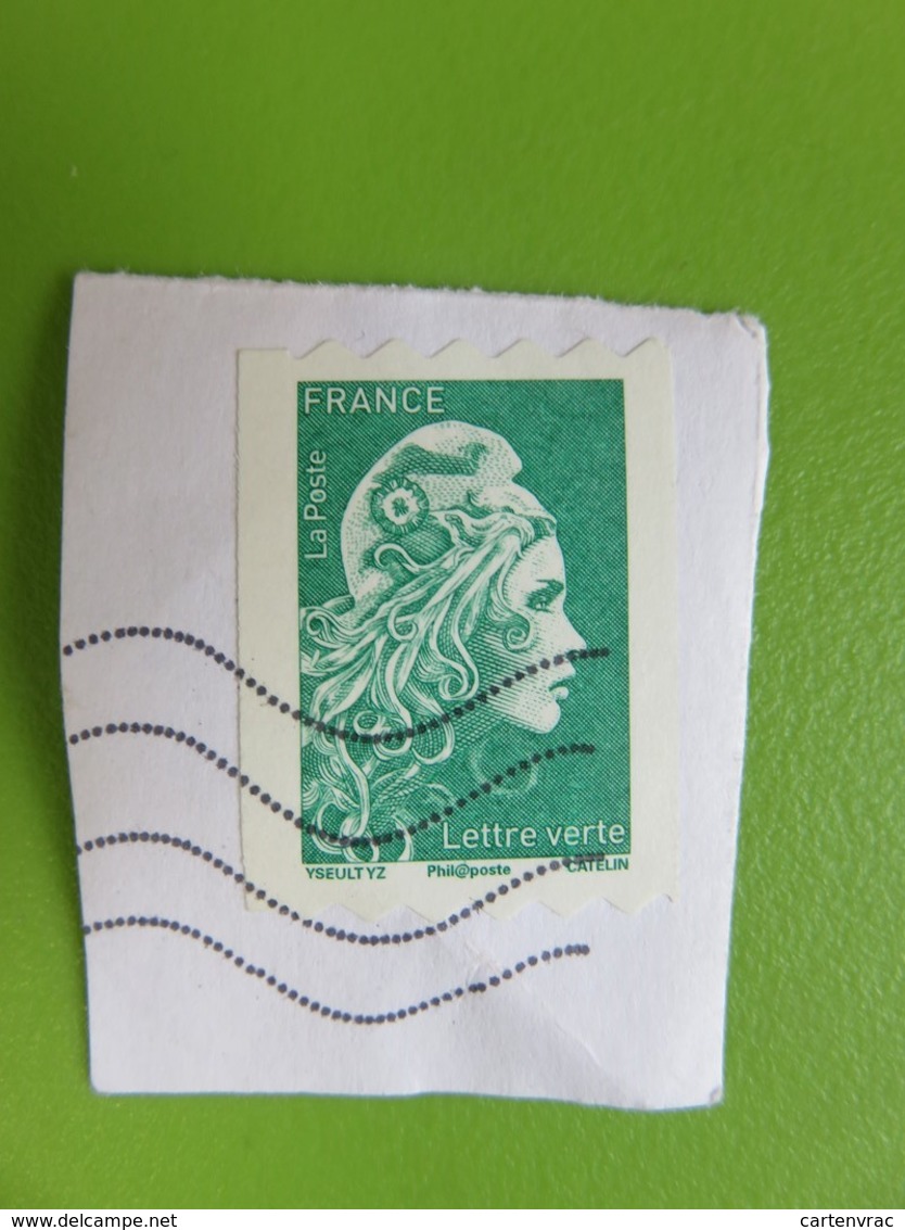Timbre France YT 1601 AA - Marianne D'Yseult Digan - L'engagée - Lettre Verte Non Dentelée - Sur Fragment - Used Stamps