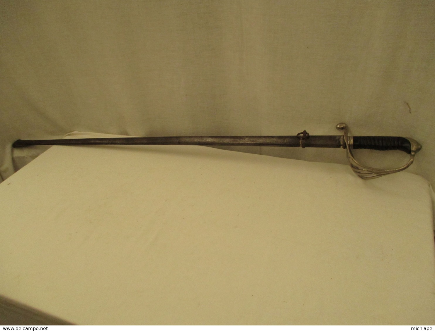 Sortie De Grenier -  Sabre  Model 1882 Pour Officier  - Long De  106 Cm  Poids 1 K G 300 - Armas Blancas