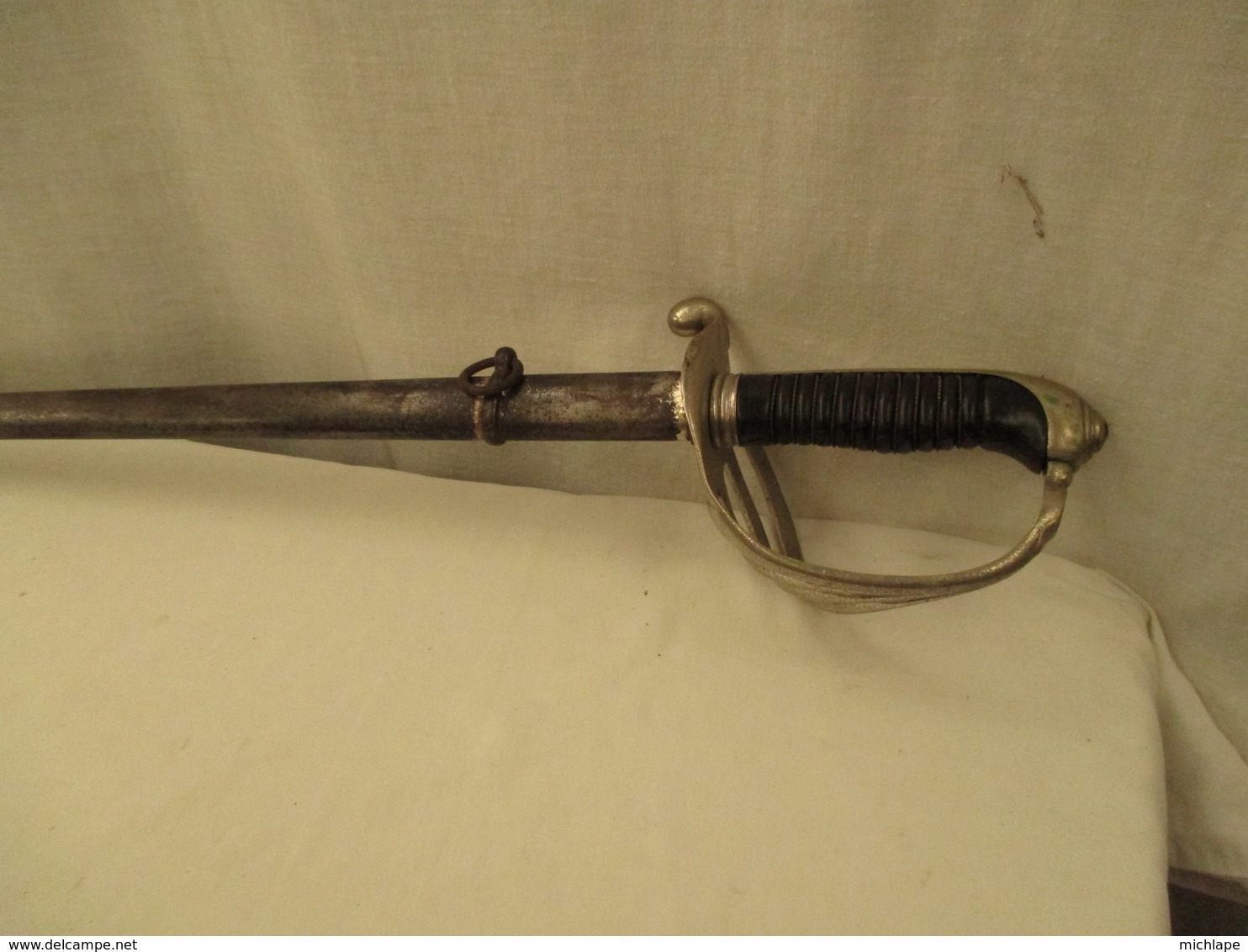 Sortie De Grenier -  Sabre  Model 1882 Pour Officier  - Long De  106 Cm  Poids 1 K G 300 - Armas Blancas