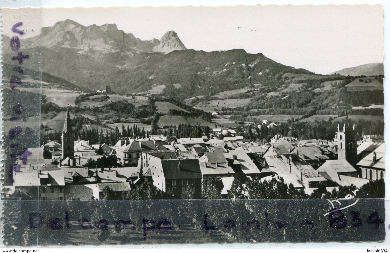 - 1682 - BARCELONNETTE - Vue Générale Et Le Chapeau De Gendarme, Non écrite, 1925, TTBE, Scans. - Barcelonnetta