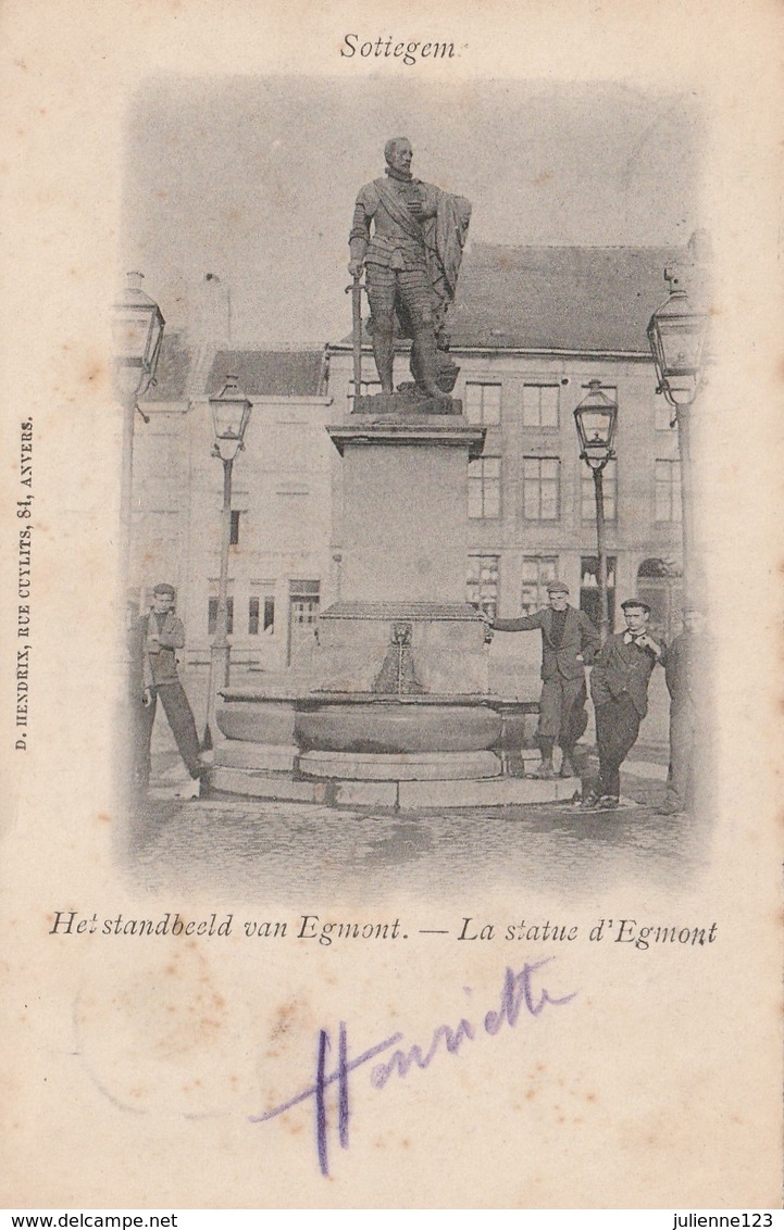 SOTTEGEM.-HET STANDBEELD VAN EGMONT. - Zottegem