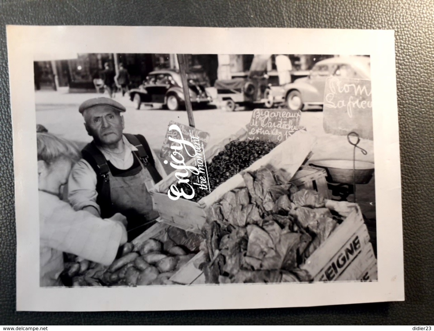 PHOTO MARCHAND 4 SAISONS RENAULT 4 CV AVEC REMORQUE BIGARREAUX DE L'ARDECHE - Shopkeepers