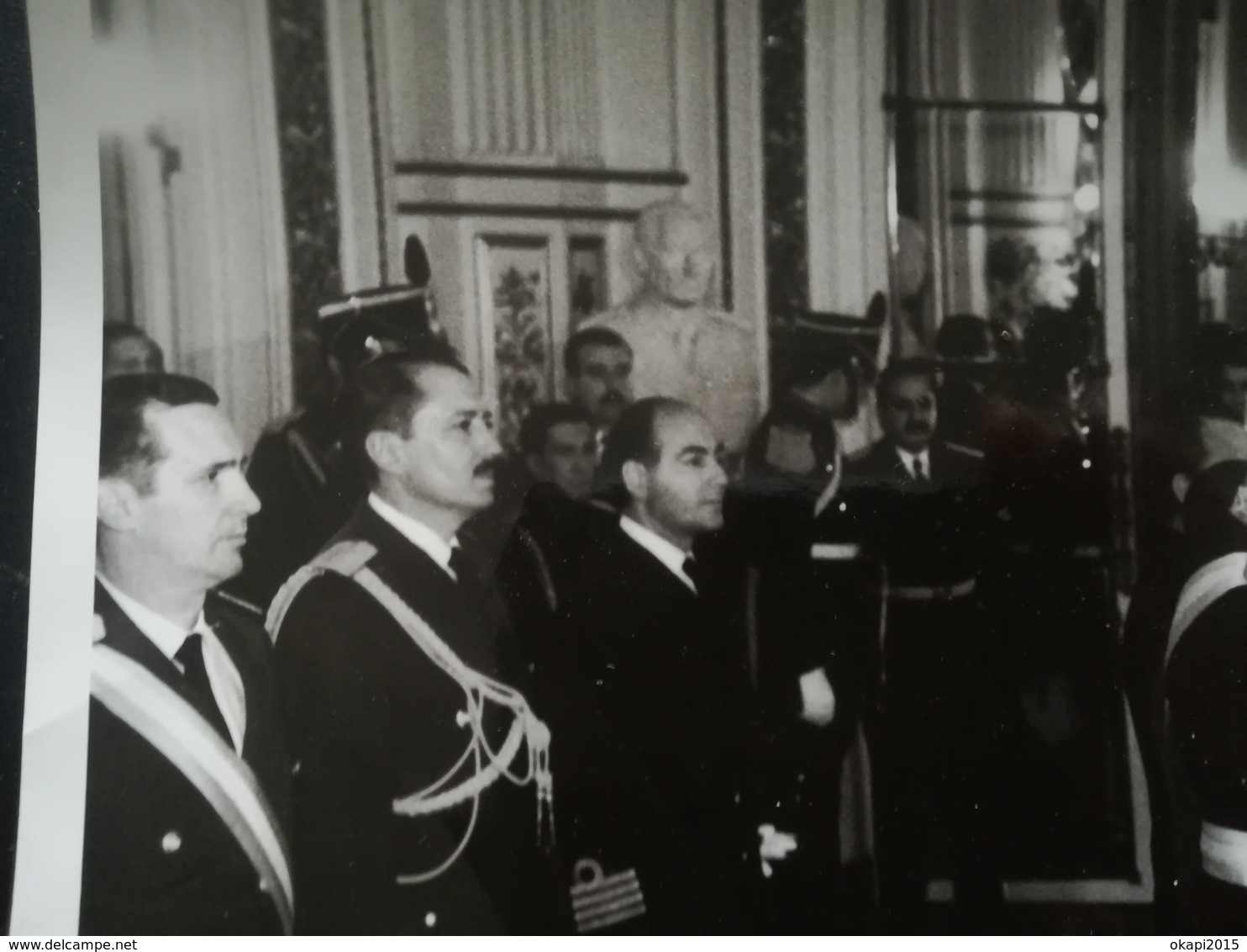 AMBASSADEUR DE BELGIQUE FÉLICITE LE GÉNÉRAL A. LANUSSE PRÉSIDENT DE L ARGENTINE ARGENTINA AMERICA PHOTO PRESSE FÊTE IND. - Personnes Identifiées