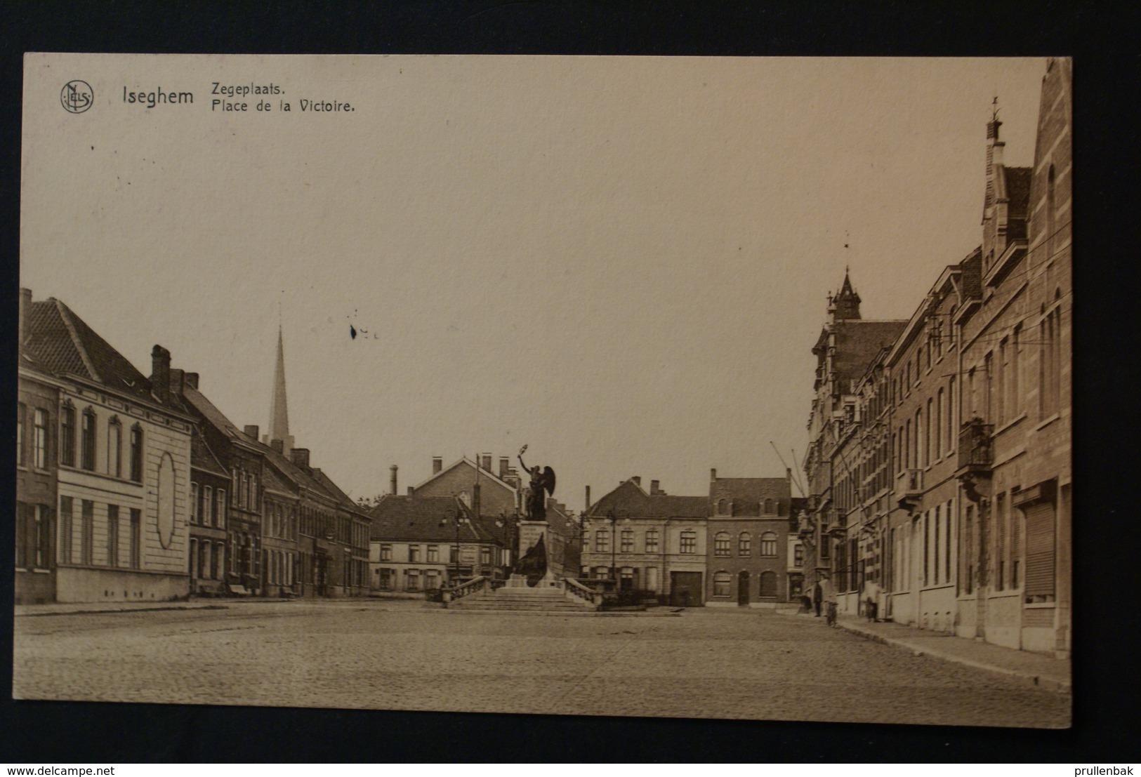 Izegem - Zegeplaats /Place De La Victoire - Izegem