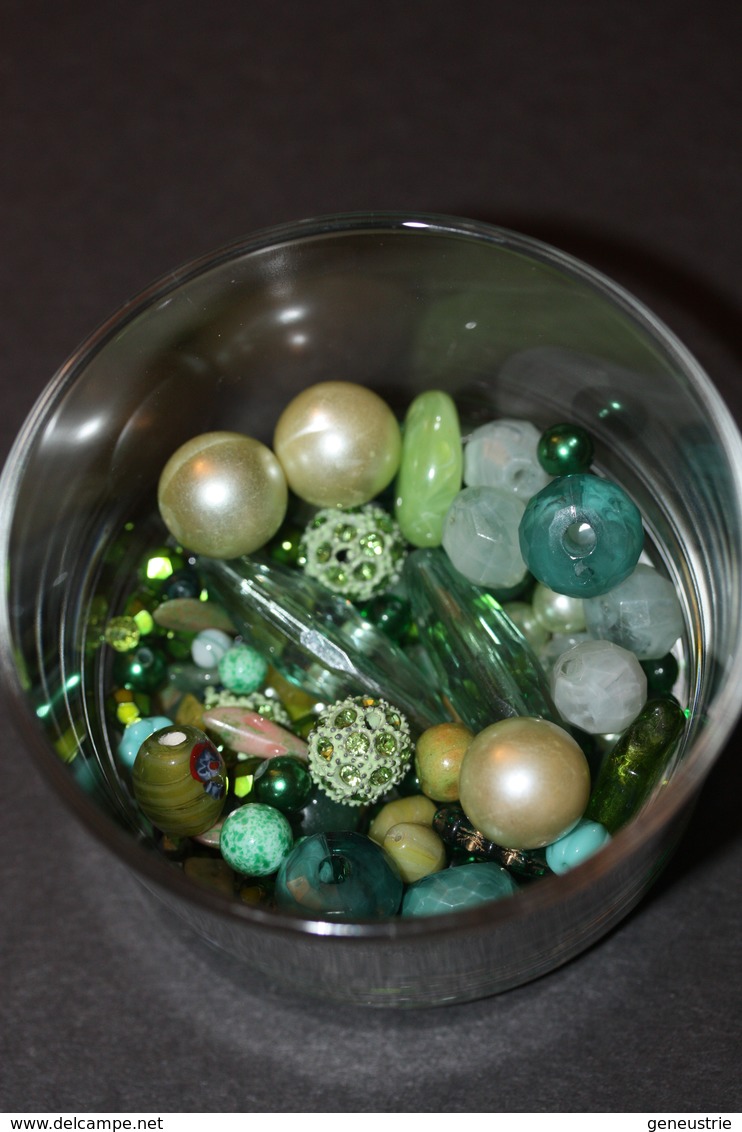 Beau Lot De 90gr Perles à Diminante Coloris Vert (verre, Céramique, Synthétique) - Perle