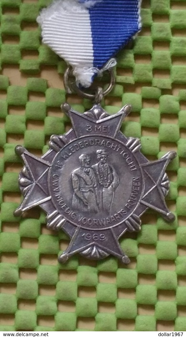 Medaille :Netherlands  -   1e Kledingdrachtenttocht 3-5-1969 - Rouveen / Vintage Medal - Walking Association - Other & Unclassified