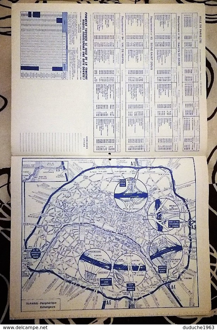 Calendrier Double - Almanach Disney: 75.Paris 1975  Plan Paris,région,métro,RER - Tamaño Grande : 1971-80