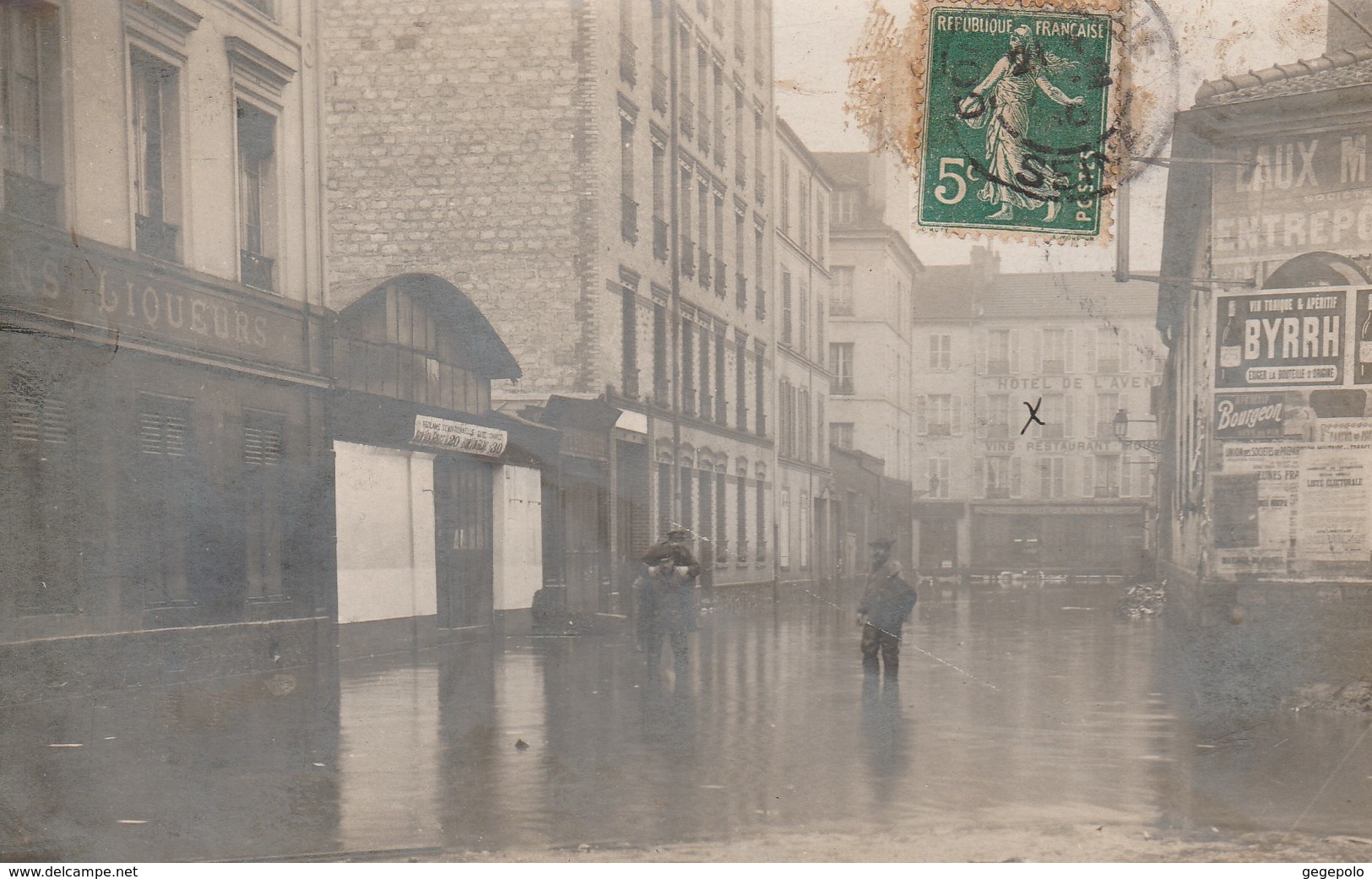 COURBEVOIE - Inondations Janvier 1910   ( Carte-photo ) - Courbevoie