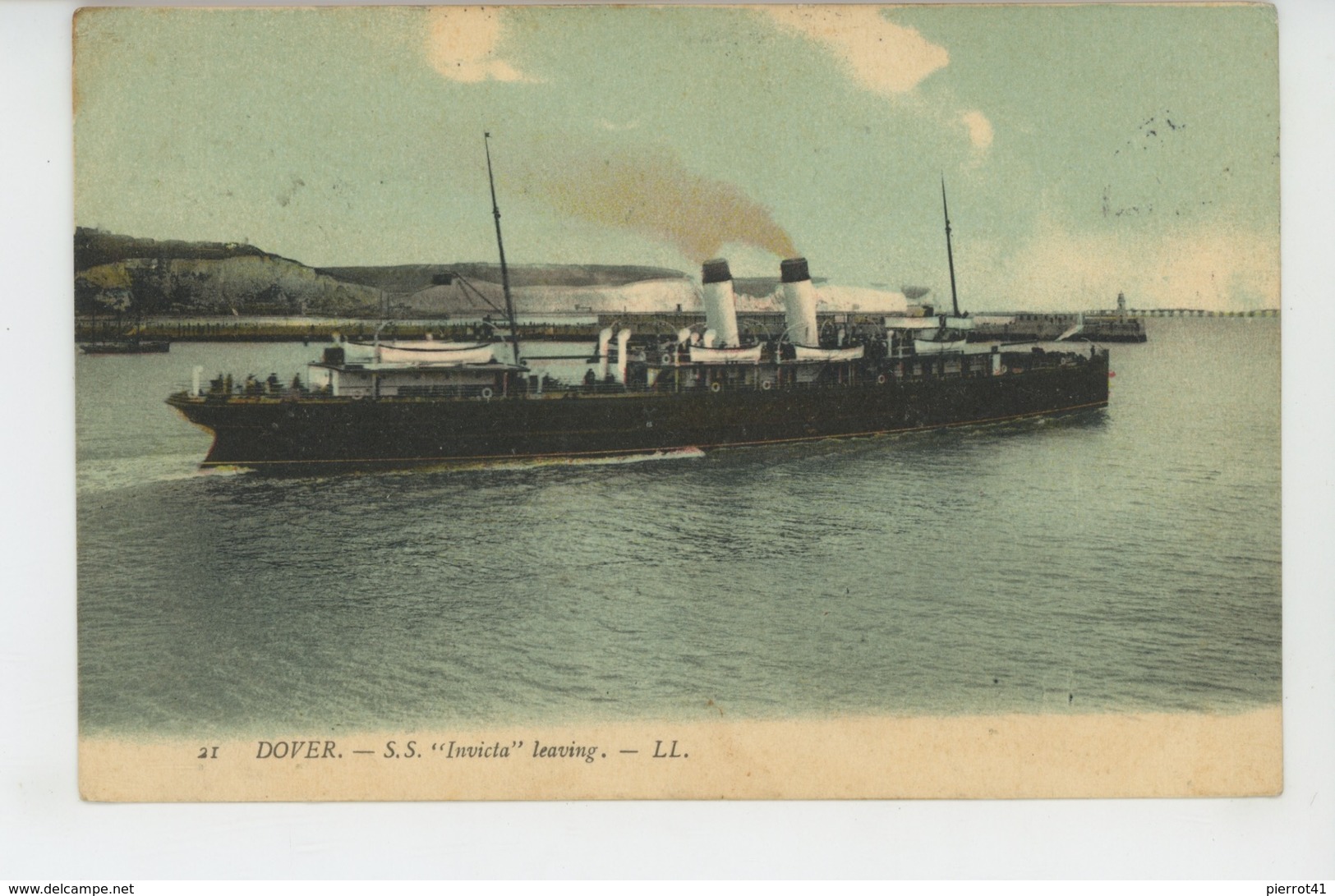 BATEAUX - DOVER - S.S. "INVICTA " Leaving - Steamers