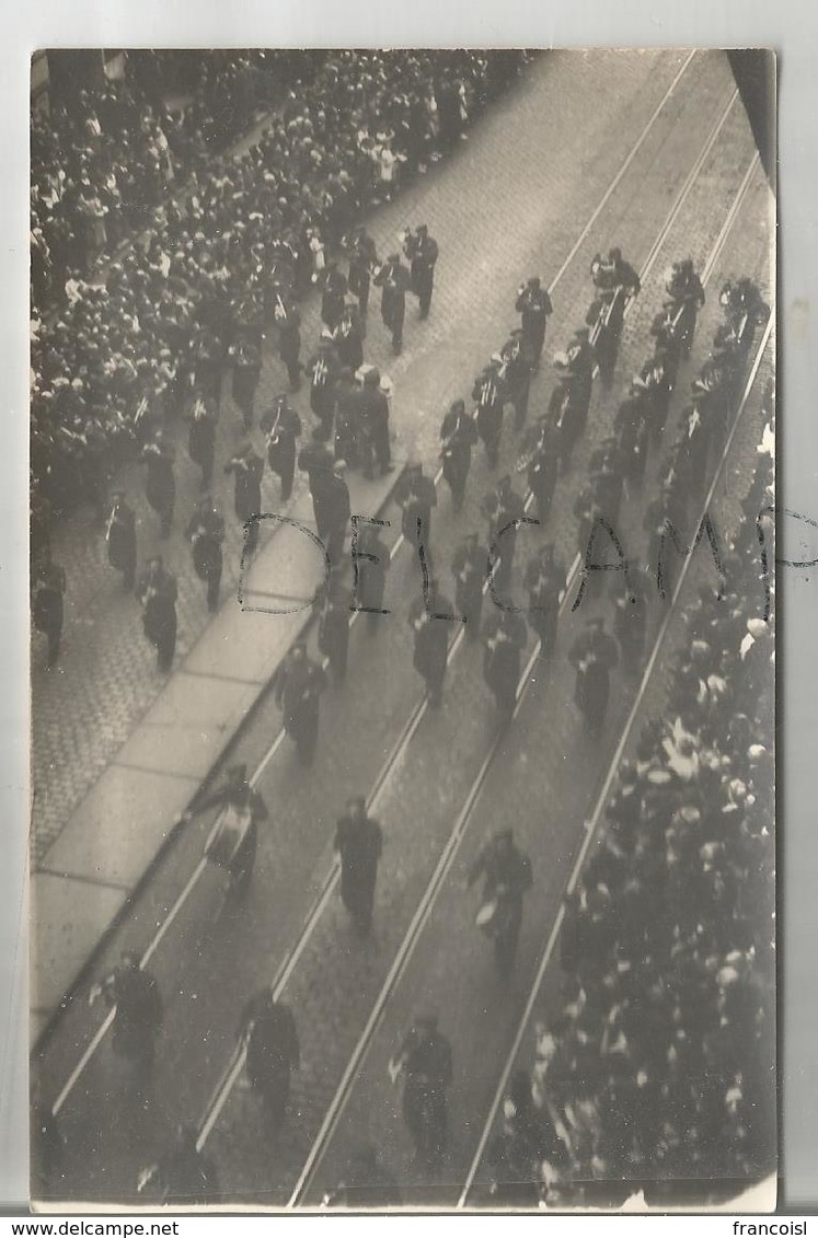 Défilé De La Victoire Le 3 Septembre 1945 à Bruxelles. Musique Non Identifiée. - Guerre, Militaire