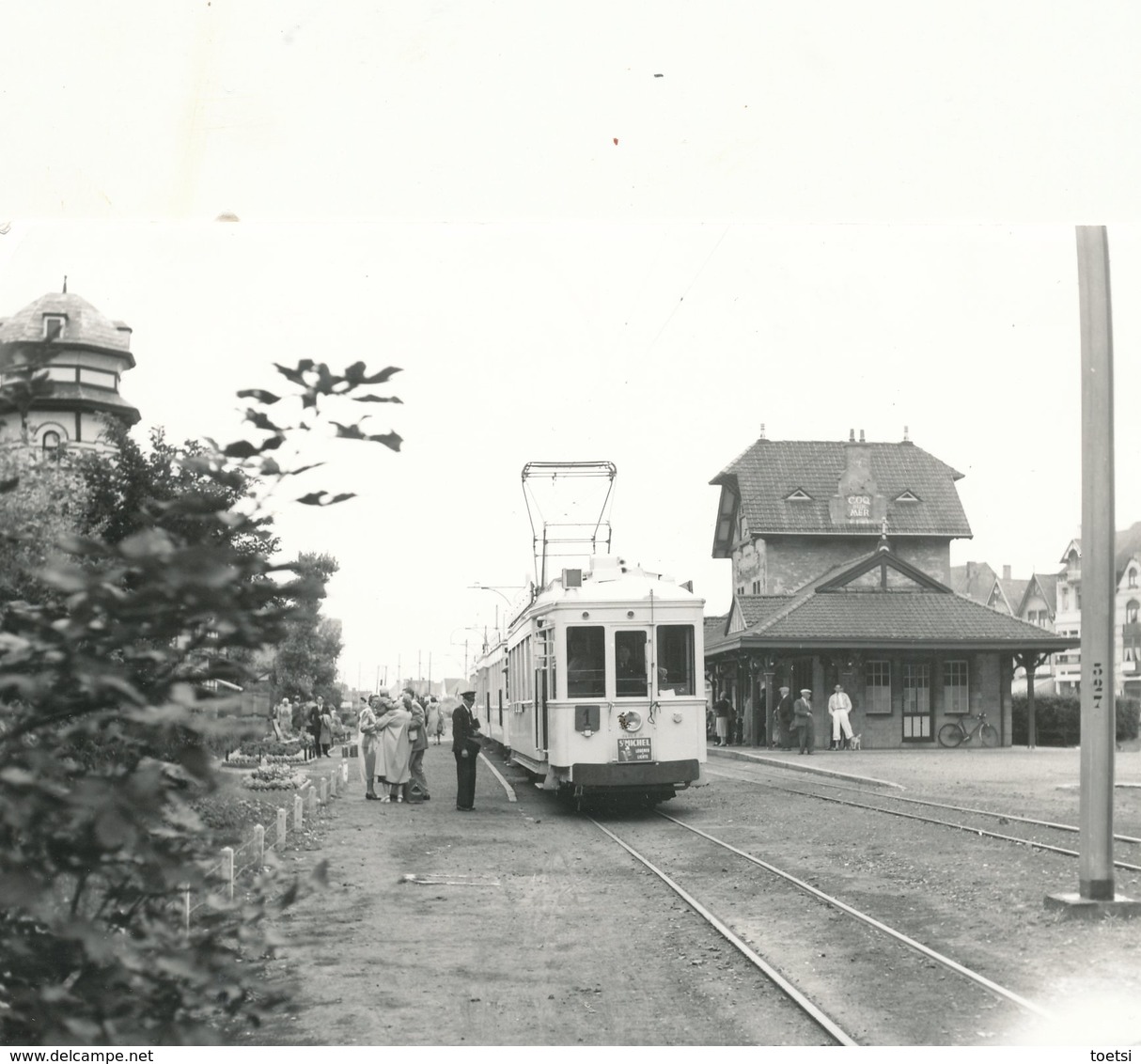 DE HAAN  COQ SUR MER TRAM TRAMWAY  STATION   14.5 X 10.5 CM - De Haan