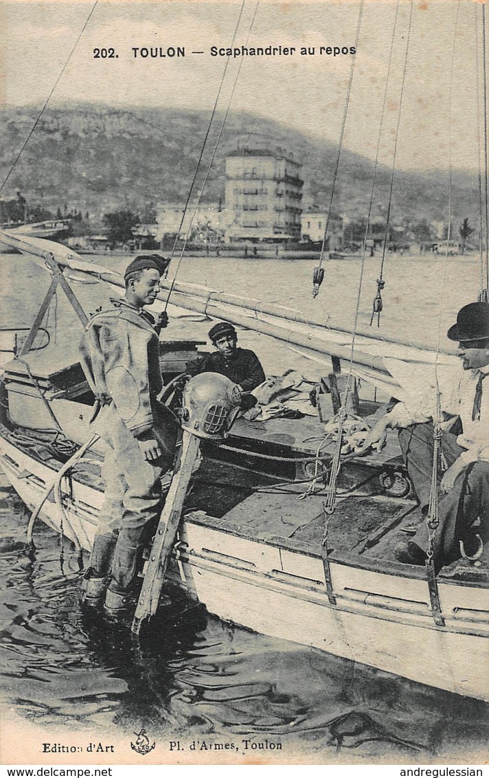 CPA TOULON - Scaphandrier Au Repos - Toulon