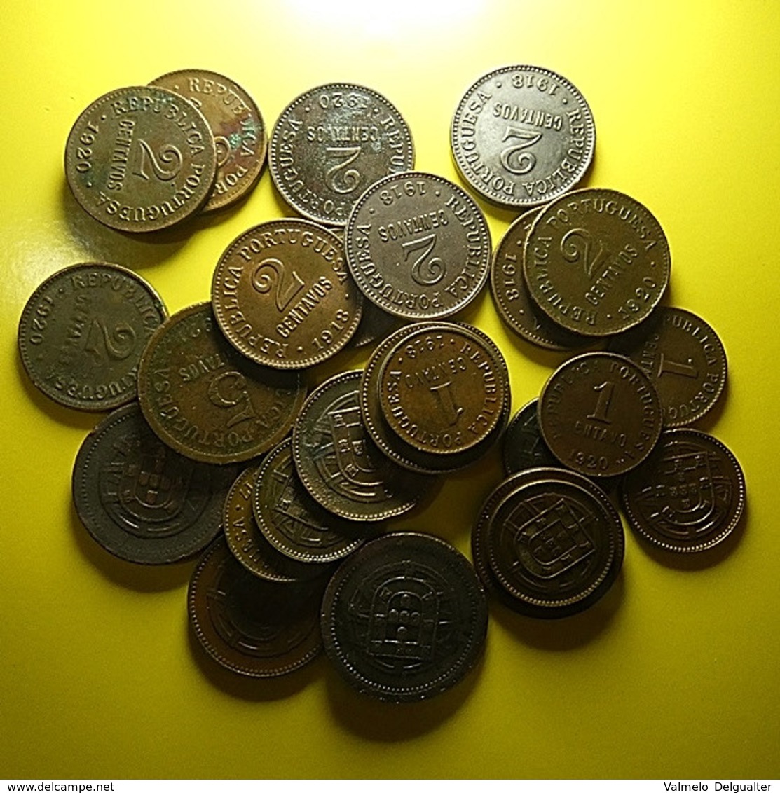 Portugal 26 Coins 1, 2 And 5 Centavos Some In Bad Grade - Kilowaar - Munten