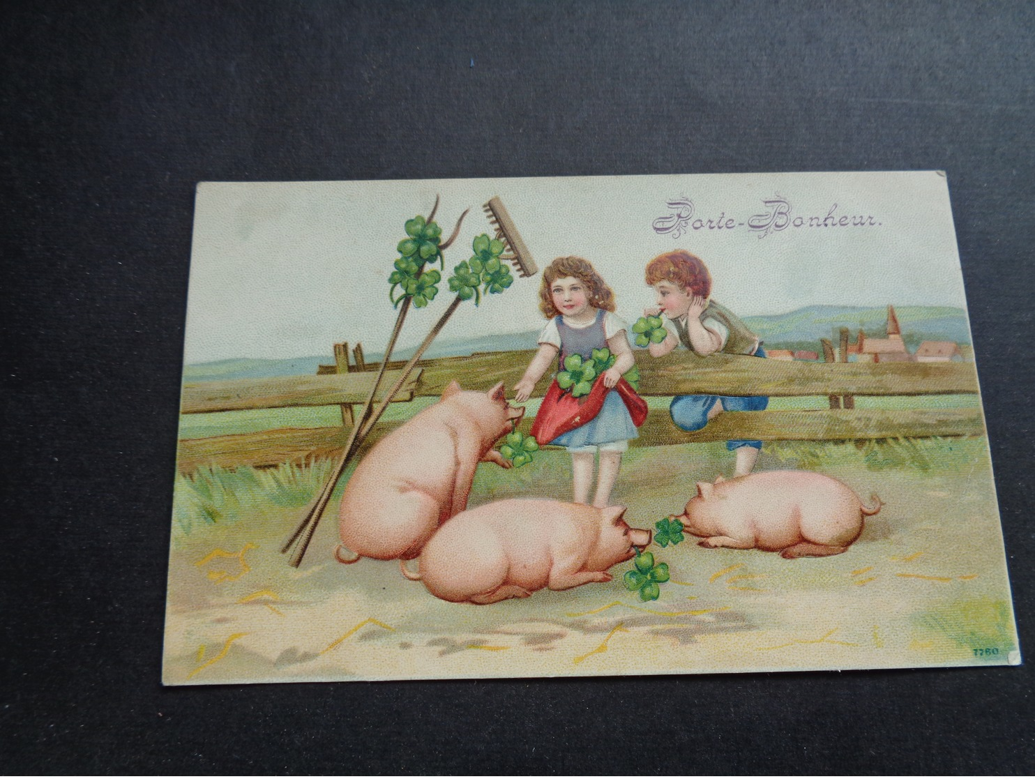 Enfants ( 4250 )   Enfant  Kinderen   Kind  Carte Gaufrée   Reliëf    Cochon  Zwijn  Varken - Autres & Non Classés