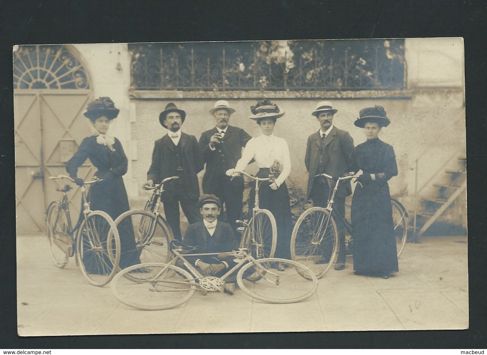 Cpa Photo - Groupe En Vélo, Non Datée Non Ecrite Au Dos    Maca0220 - Fotografía