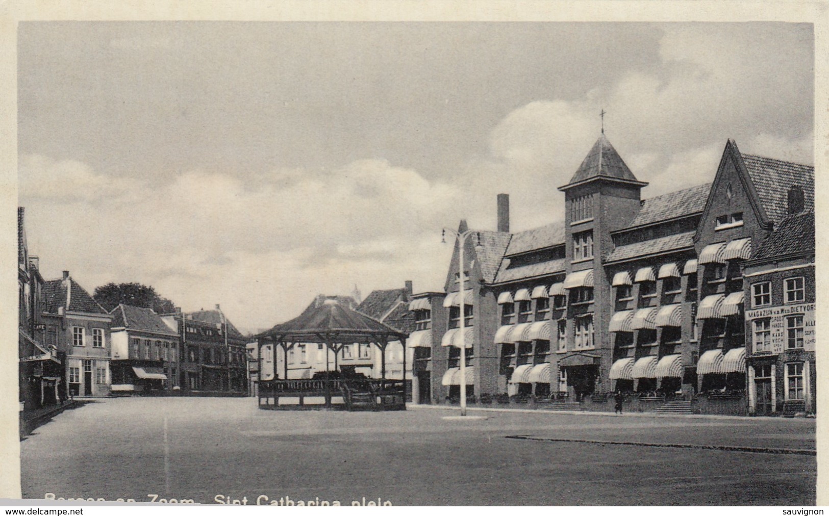 BERGEN OP ZOOM. Sint Catharina Plein, Um 1920 - Bergen Op Zoom