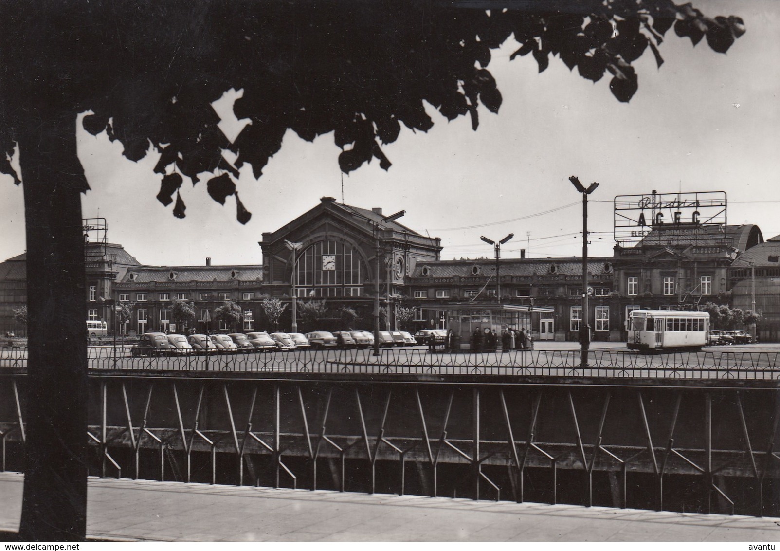 CHARLEROI / LA GARE / TRAM / TRAMWAYS - Charleroi