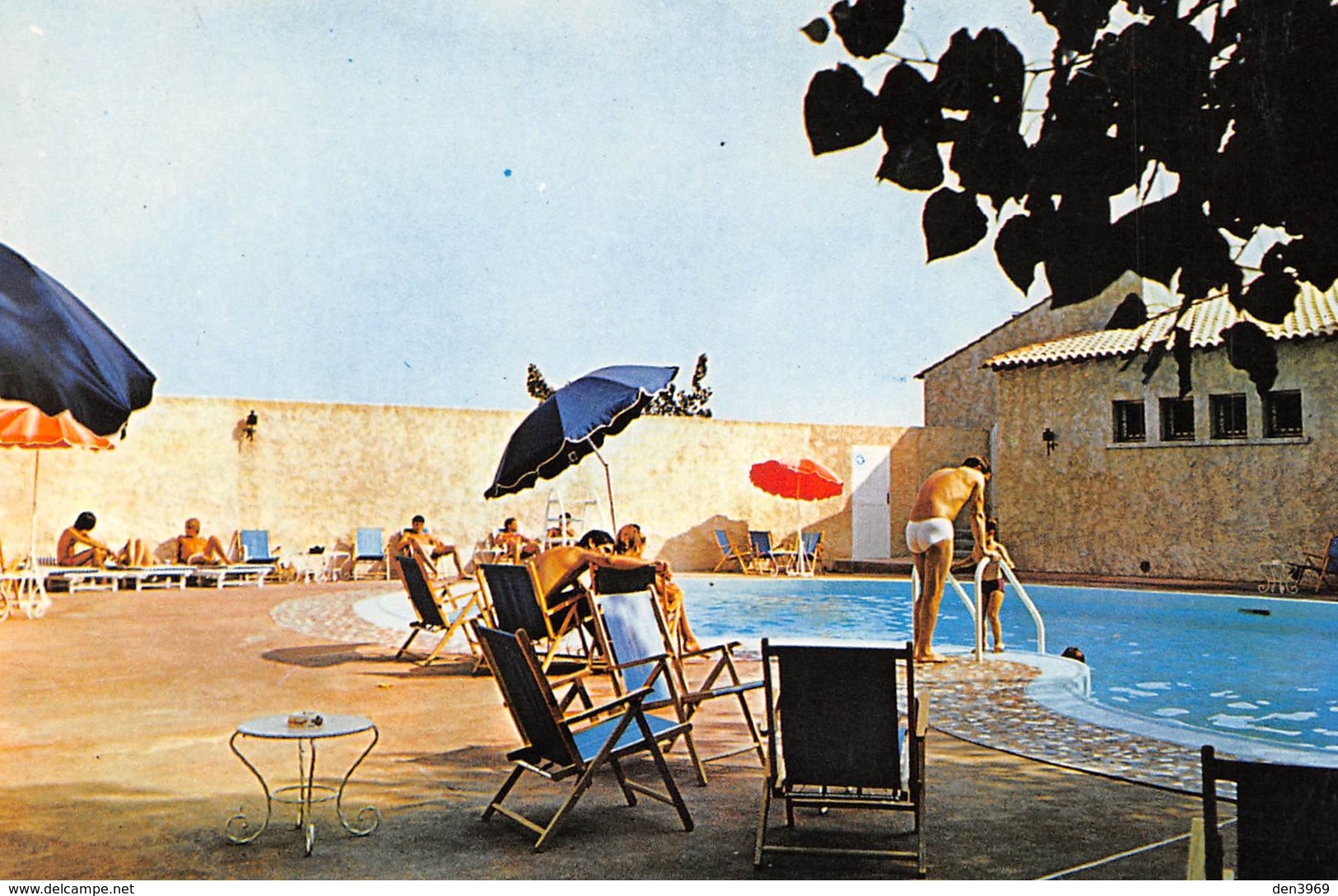 MONTPELLIER - Club Chelsea Potter, 83 Route De Toulouse - Sa Piscine - Transats - Parasols - Montpellier