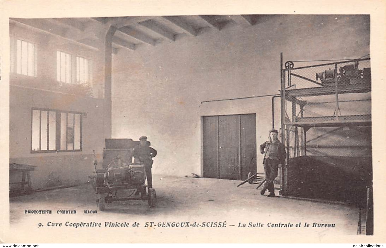 St Gengoux De Scissé      71      Cave Coopérative Vinicole .  La Salle Centrale Et Le Bureau   (voir Scan) - Otros & Sin Clasificación