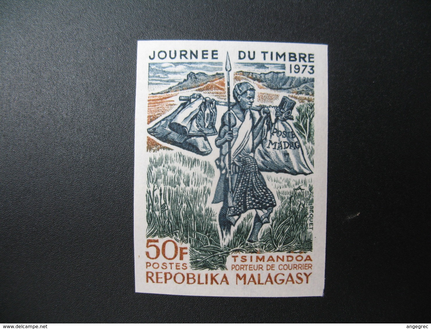 Timbre ND Non Dentelé Neuf ** MNH - Imperf   Madagascar   N° 522 Journée Du Timbre - Dag Van De Postzegel