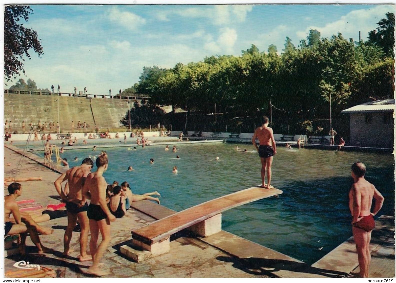 81  Montredon-labessonnie La Piscine - Montredon Labessonie