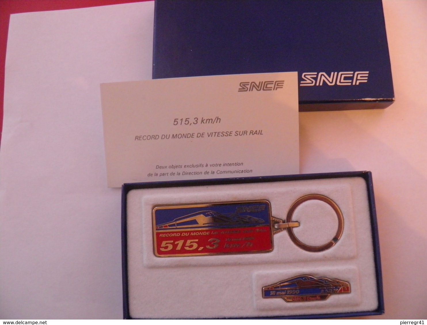 PORTE CLE-METAL-et PINS-SNCF-Record Du MONDE De Vitesse-TGV-1990 DANS  SON EMBALLAGEd Origine-TBE - Zubehör