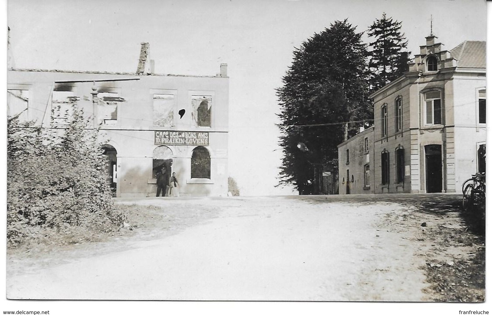 THIMISTER (4890 Les Quatre Chemins - Café Des Bons Amis FRAIKIN LOVENS - A Droite Vélo Du Photographe PHOTOCARTE - Thimister-Clermont