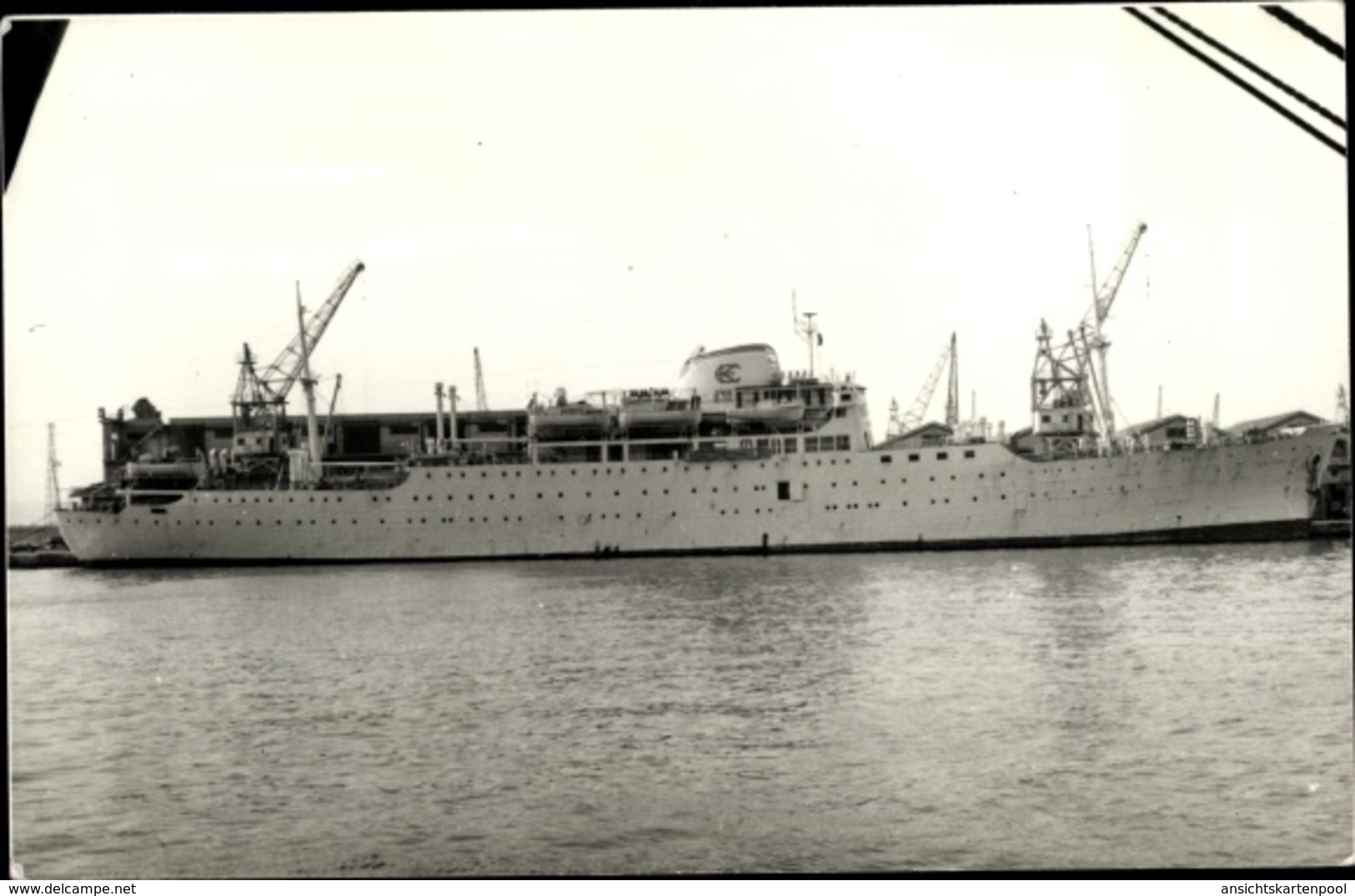 Cp MM Dampfer Delphi Im Hafen, Steuerbordansicht, Kräne - Sonstige & Ohne Zuordnung