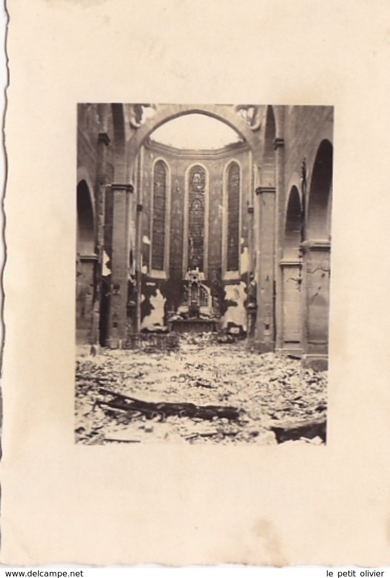 PHOTO ORIGINALE 39 / 45 WW2 WEHRMACHT FRANCE CHAMPAGNE UNE EGLISE EN RUINE - Guerre, Militaire