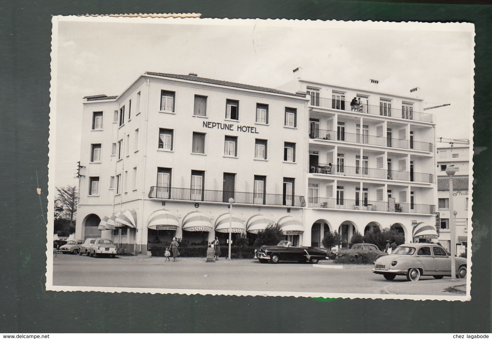 CPA (66) Canet-Plage  -  Photo Lordat - Panhard Dyna Z - Canet Plage