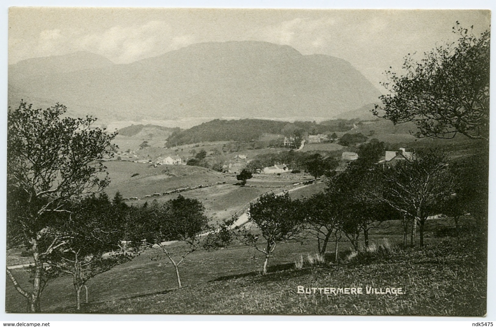 LAKE DISTRICT : BUTTERMERE VILLAGE - Buttermere