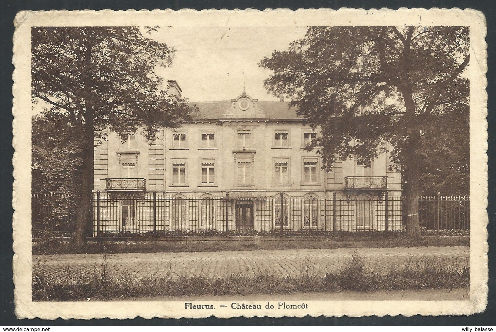 +++ CPA - FLEURUS - Château De Plomcôt  // - Fleurus